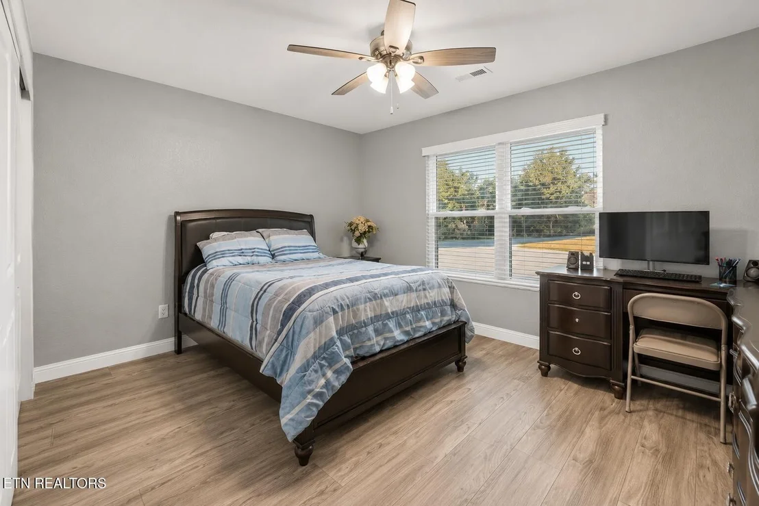 Photo of 313 Sunrise Tr