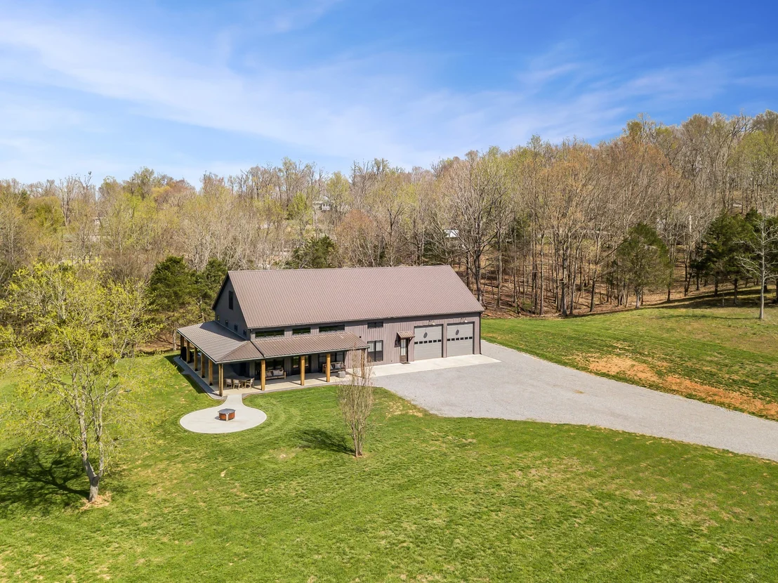 Photo of 156 Junction Dr