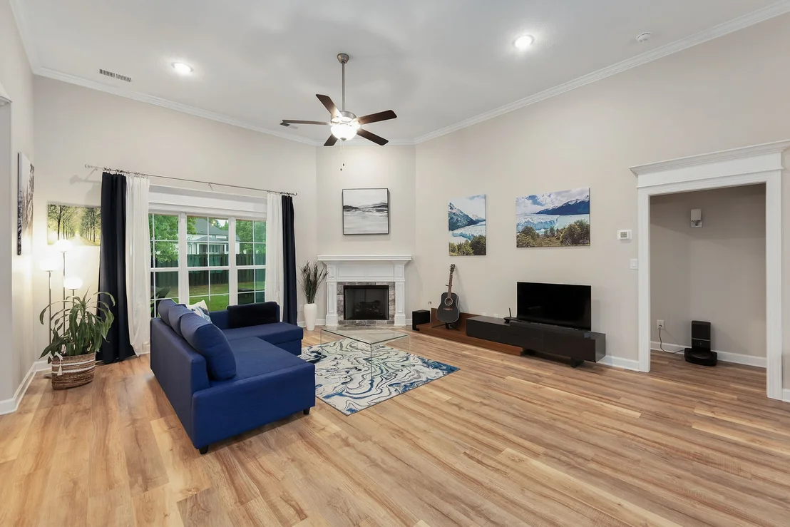 Photo of 30 Westcott Cv