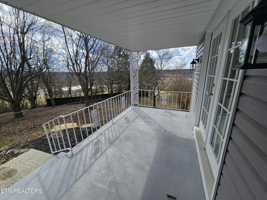 Photo of 327 Longview Drive