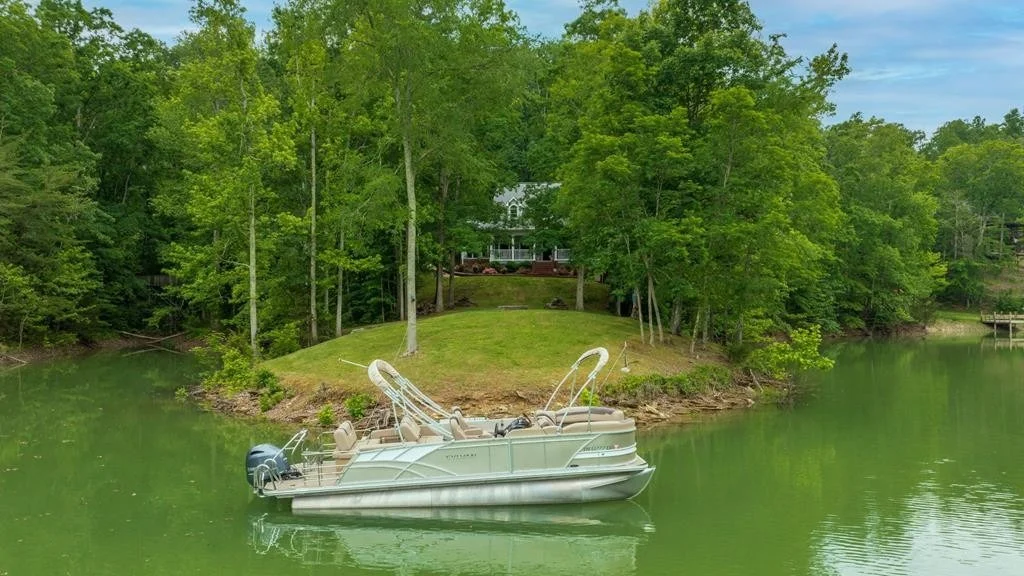 Photo of 987 Willard Way