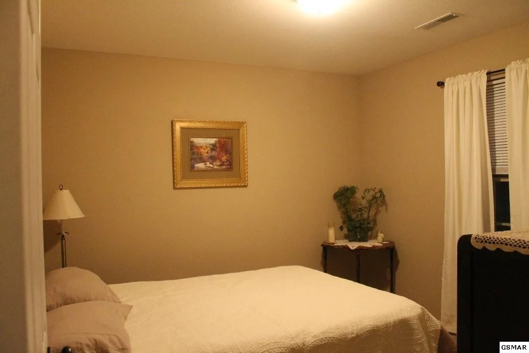 Photo of Unit SDRIVERGATE at 1660 RIVERGATE Drive