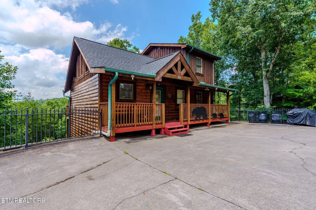 Photo of 2868 Pine Haven Drive