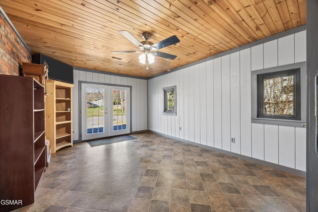 Photo of 231 River Bottom Drive