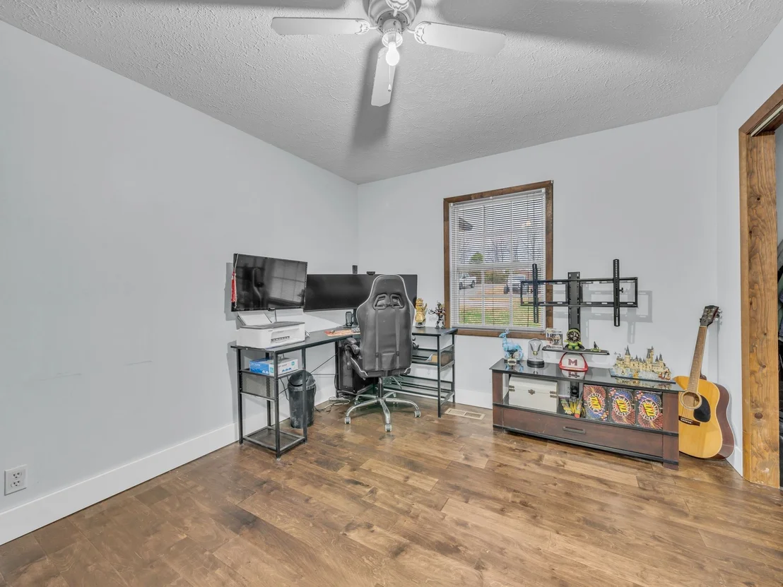 Photo of 4055 Erin Rd