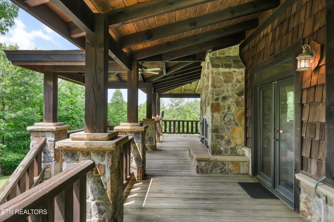 Photo of 993 Red Rock Rd