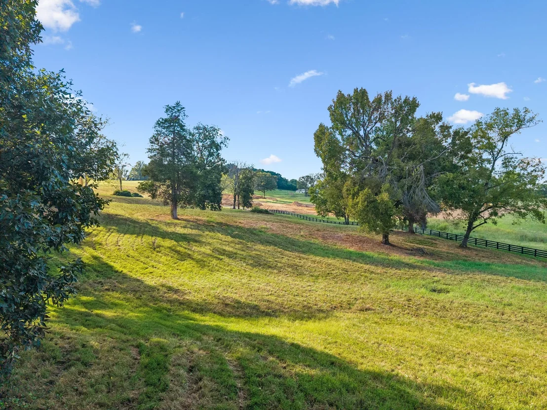 Photo of 1025 Tulloss Rd