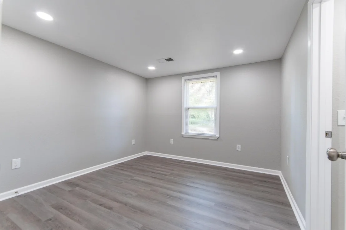 Photo of 1495 SEATON LOOP RD