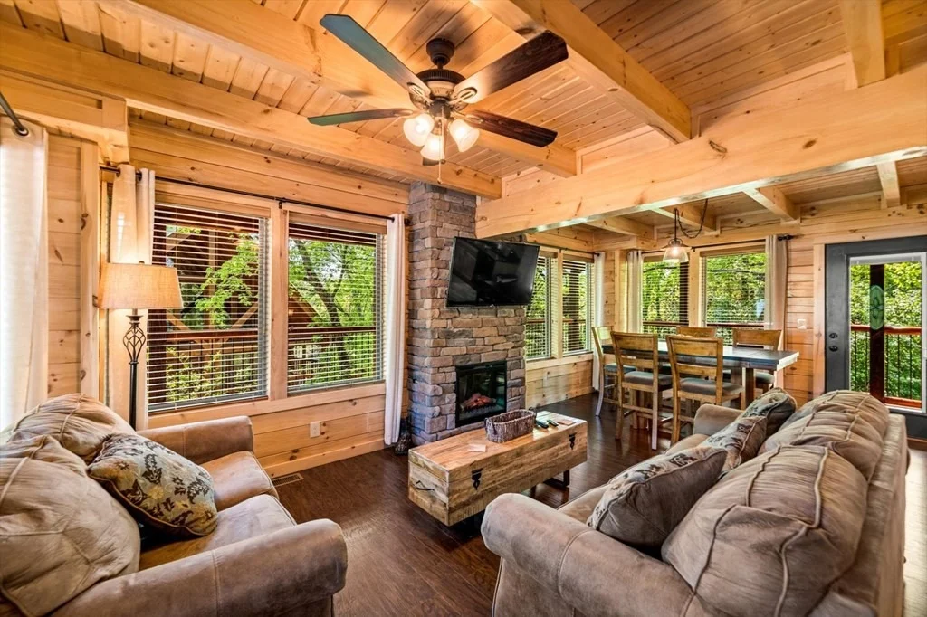 Photo of 220 Alpine Mountain Way
