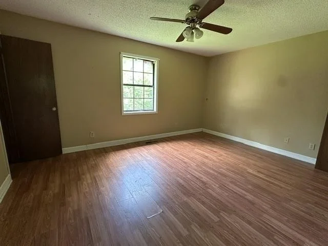 Photo of 658 COBBLESTONE DR