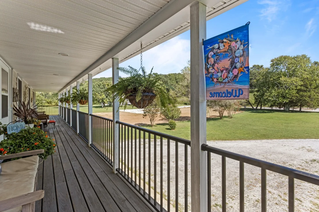 Photo of 122 Eagle Point Drive