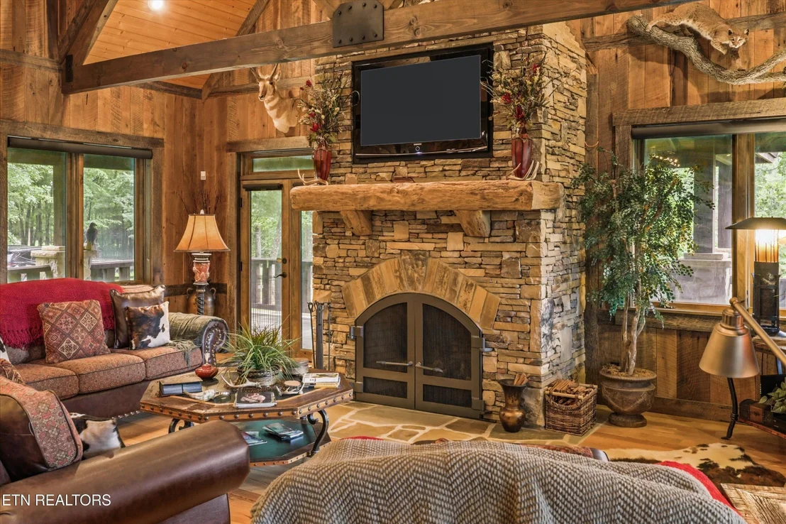 Photo of 993 Red Rock Rd