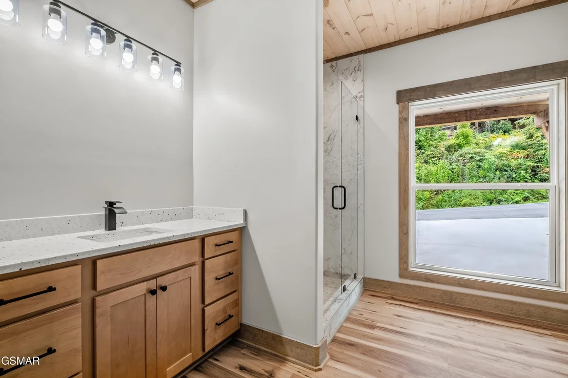 Photo of 745 Pinecrest Drive