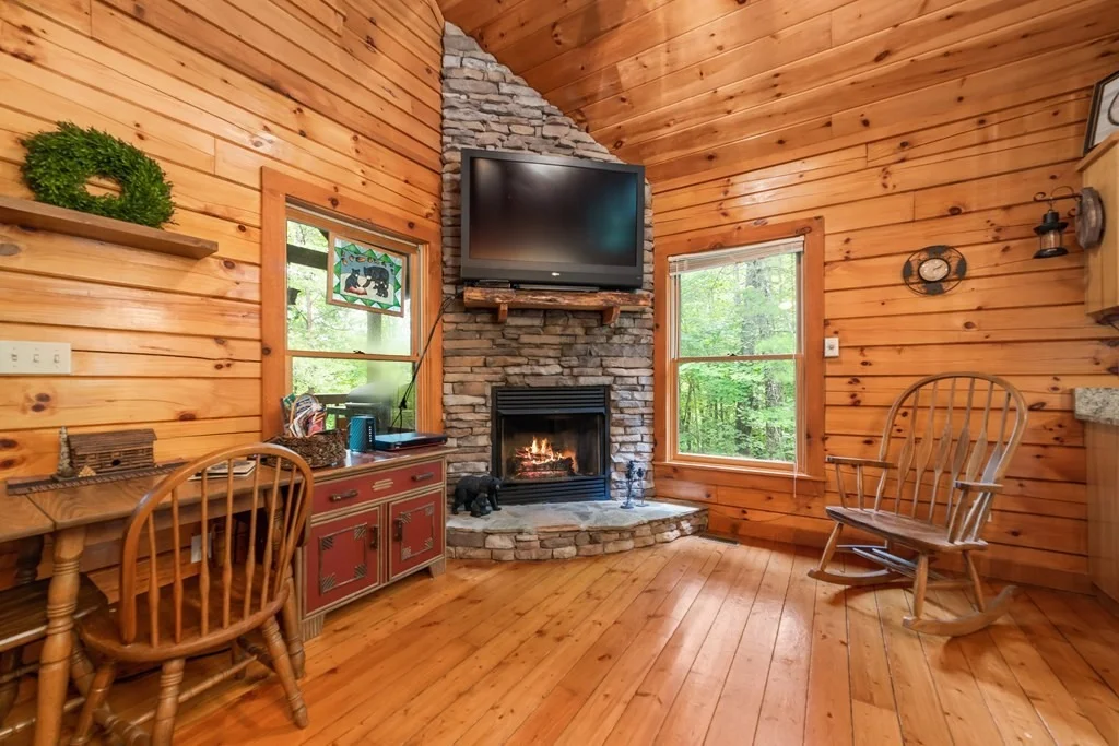 Photo of 4226 Chamberlain Lane