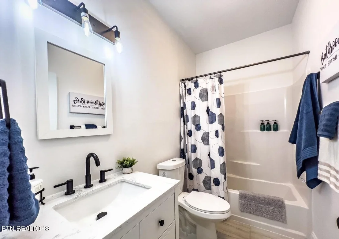 Photo of 1709 Bend View Lane