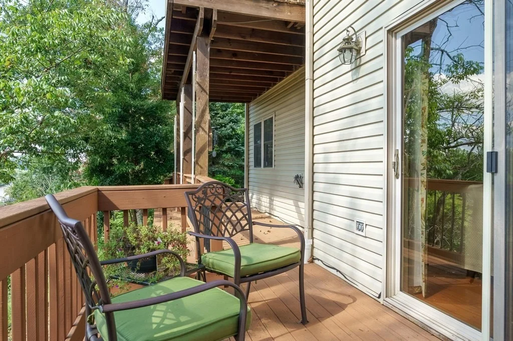 Photo of 1065 Kodak Road