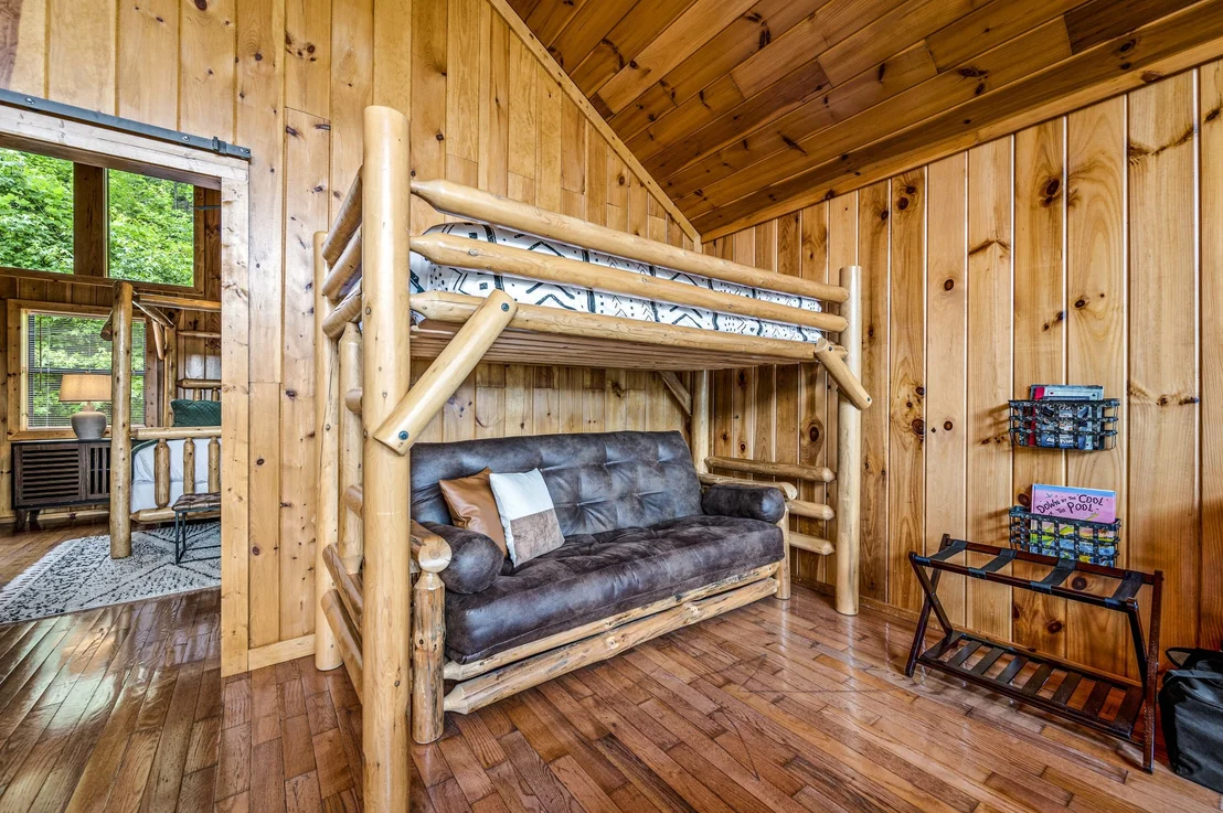 Photo of 2733 Pine Crest Ln