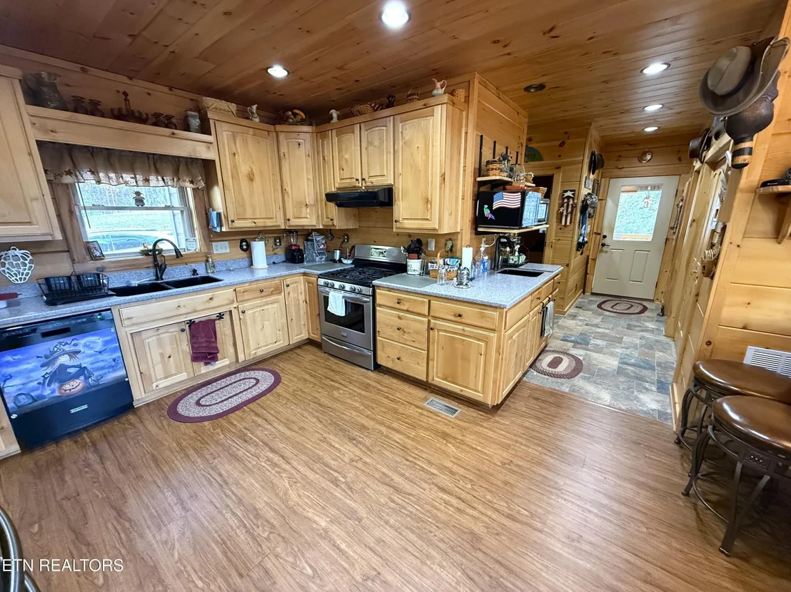 Photo of 633 Dry Fork Rd