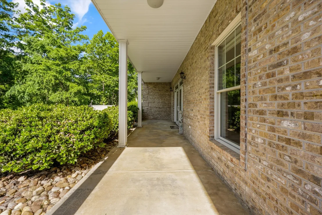 Photo of 2177 Riverview Dr