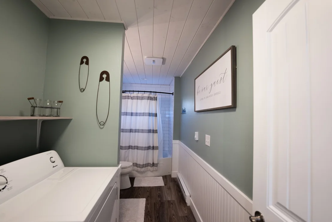 Photo of 65 White Dr