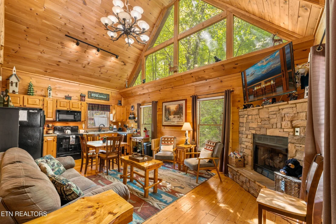 Photo of 2404 Balsam Circle