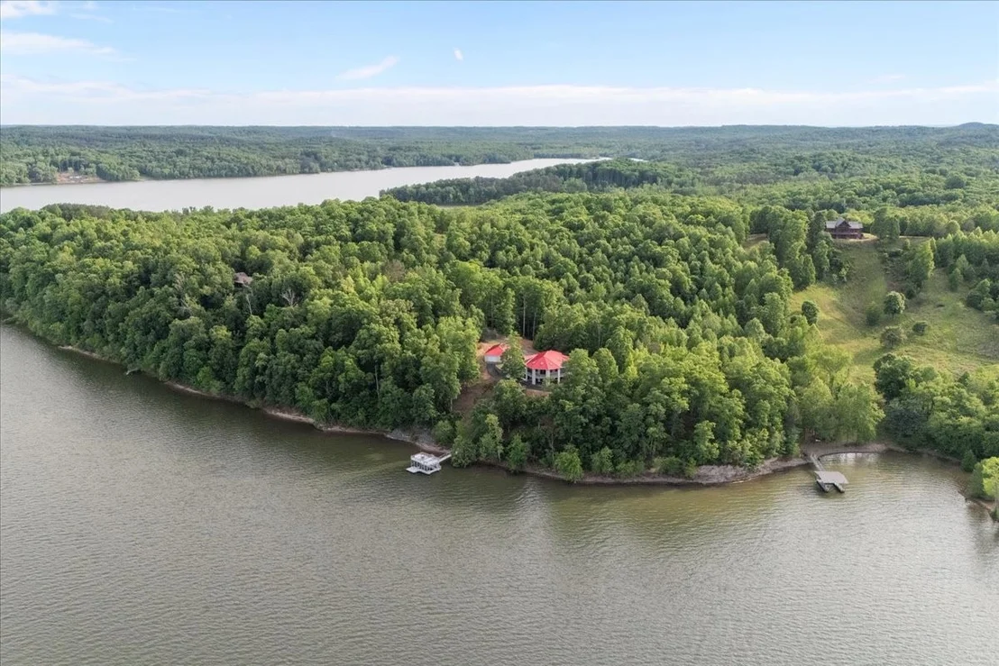 Photo of 867 River Oaks Dr