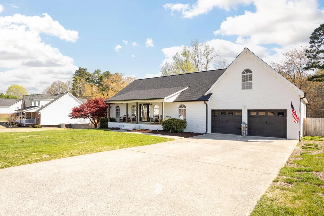 Photo of 8922 Lazy River Drive
