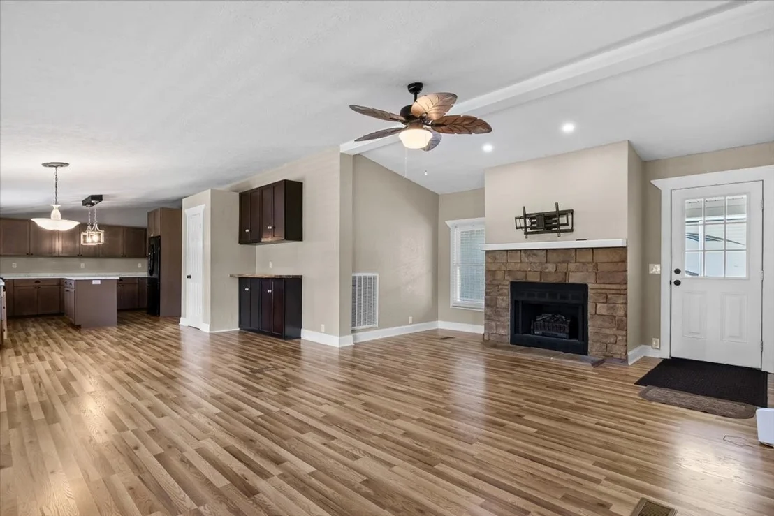 Photo of 1112 Garners Creek Rd