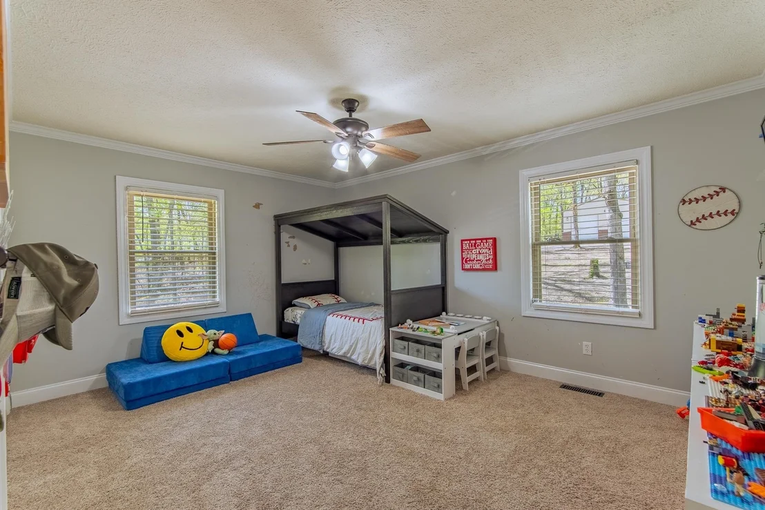 Photo of 180 HORNER DR