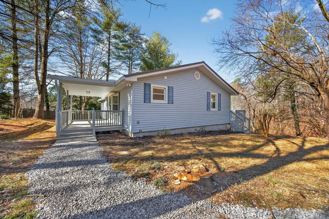 Photo of 86 West Drive