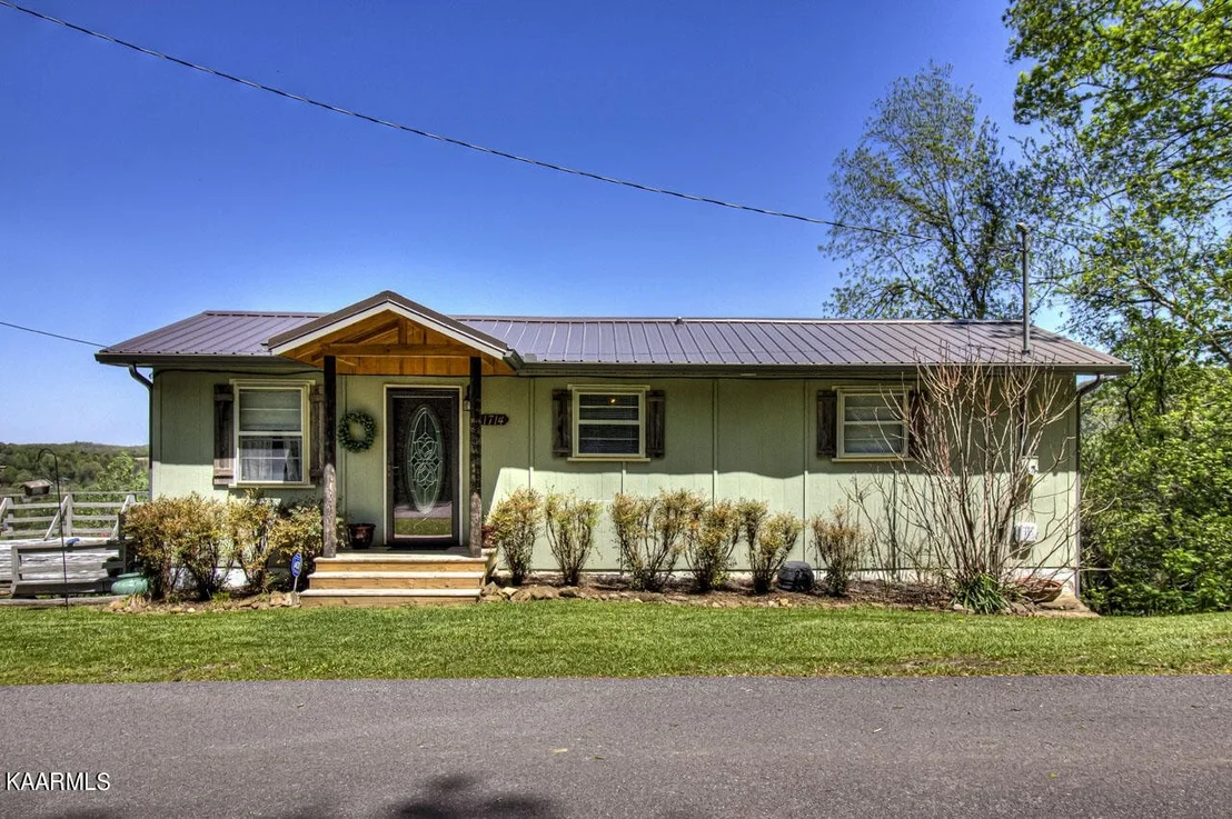 Photo of 1714 Mountain Dr.