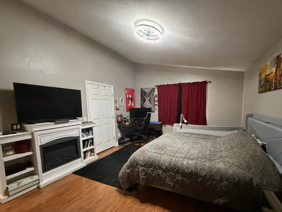Photo of 206 Christopher Dr