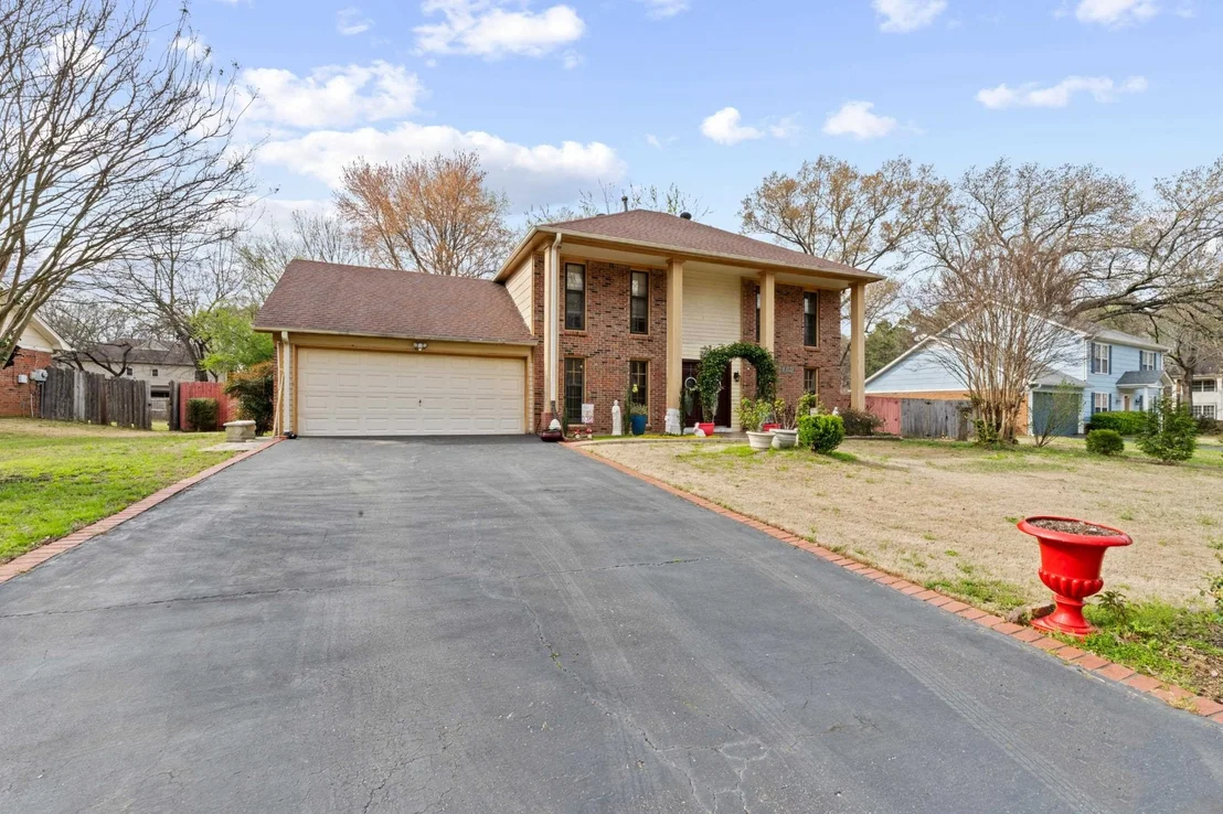 Photo of 2593 LANRICK CV