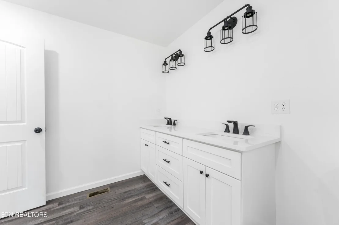 Photo of 178 Jay Loop