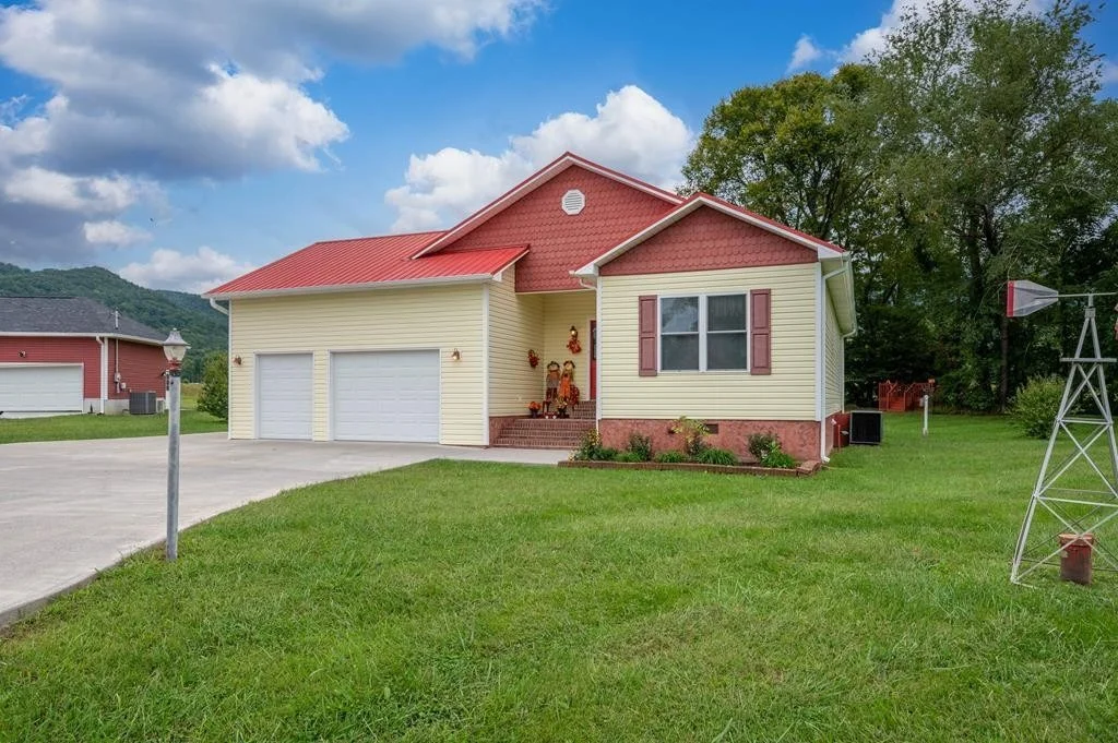 Photo of 2225 Meadowbrook Lane
