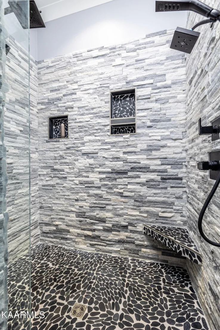 Photo of 484 Chetola Trail
