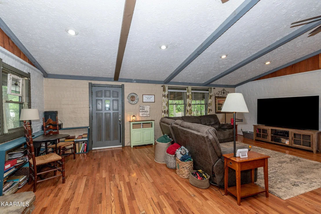Photo of 1233 Low Sunset Drive