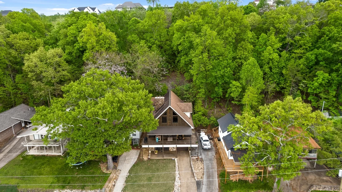 Photo of 6100 Lynn Road