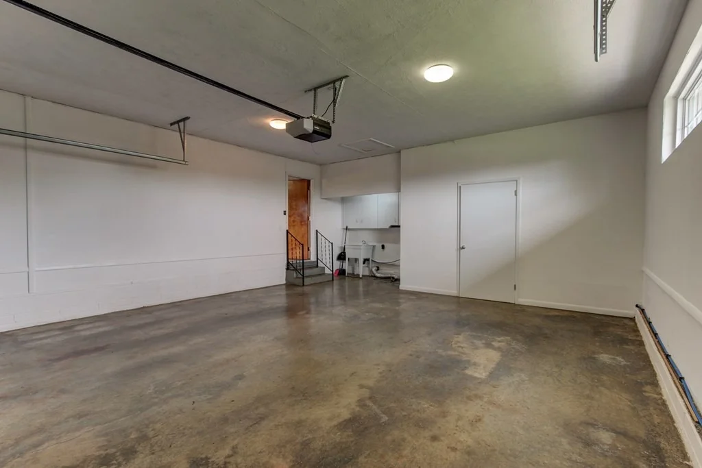 Photo of 211 Hardin Lane