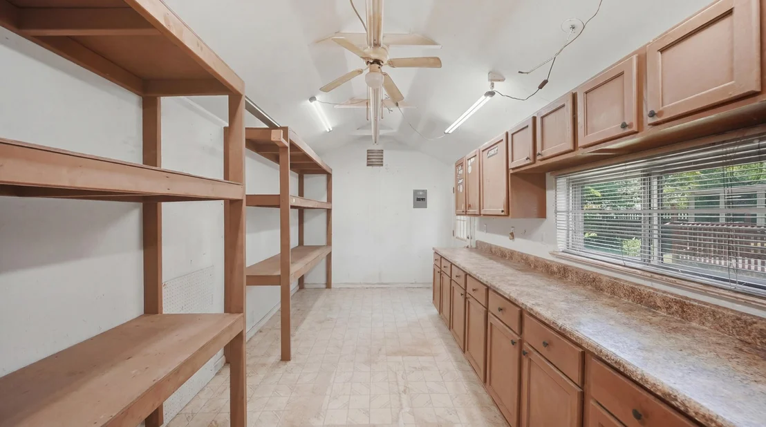 Photo of 8319 Oak Drive