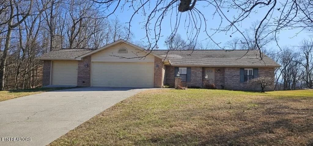 Photo of 852 Eagle View Drive