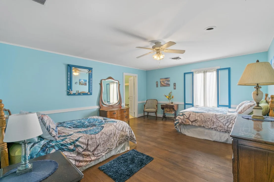 Photo of 68 Cardinal Cir