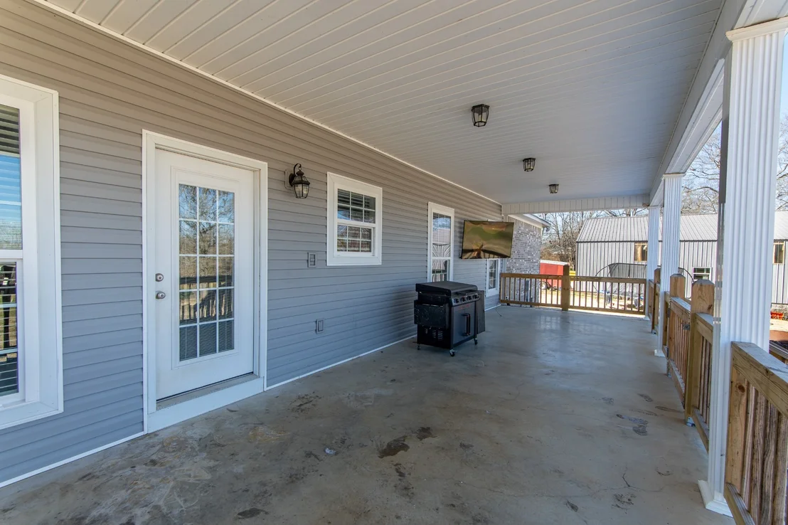 Photo of 320 Cobblestone Dr