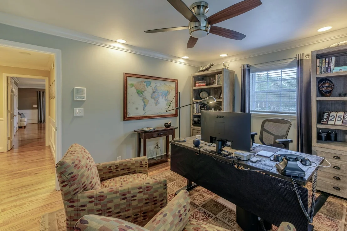 Photo of 801 Thomas Avenue