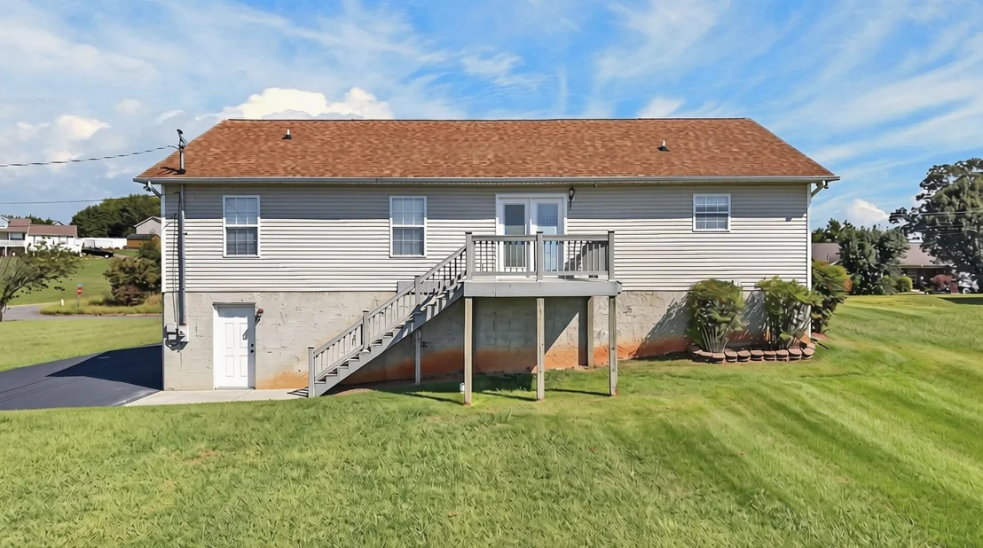Photo of 664 Keene Cir
