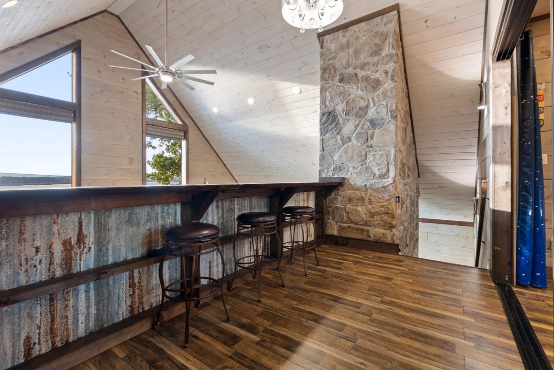 Photo of 6100 Lynn Road