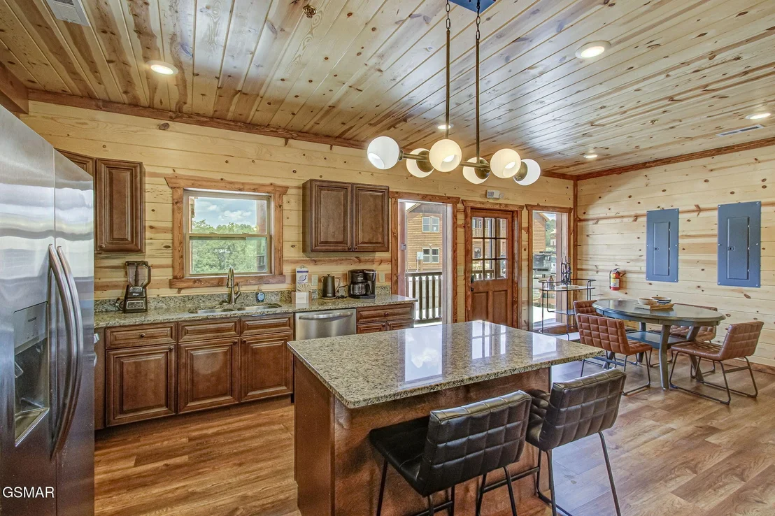 Photo of 2215 Jericho Way