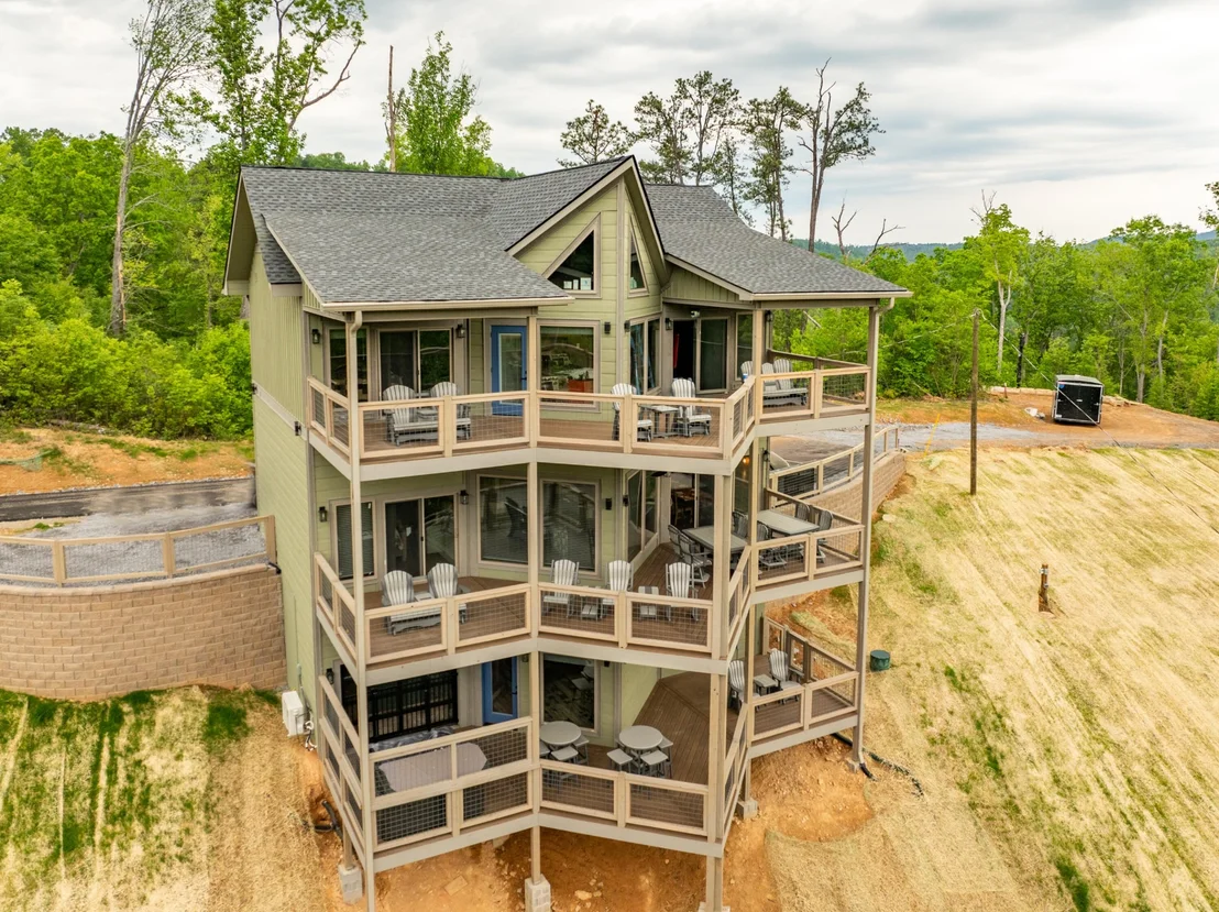Photo of 1237 Hemlock Drive