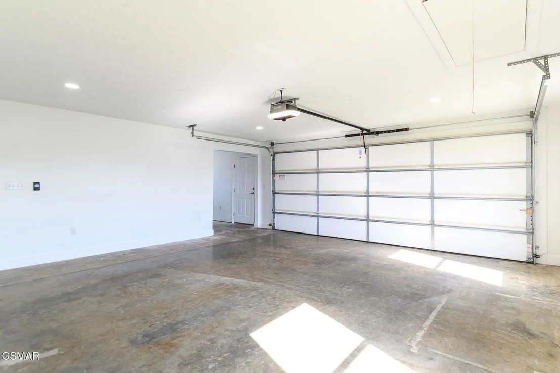 Photo of 2115 Bradley Lane