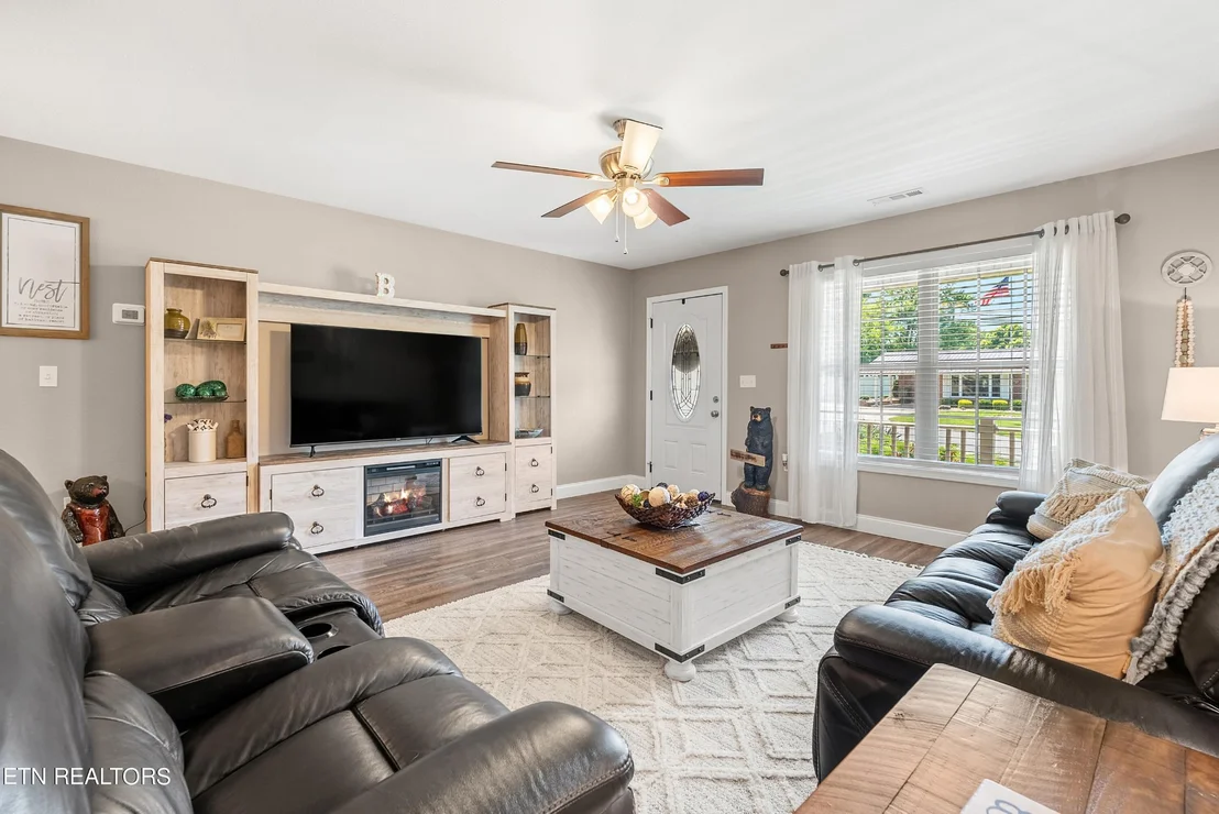 Photo of 314 Two View Rd